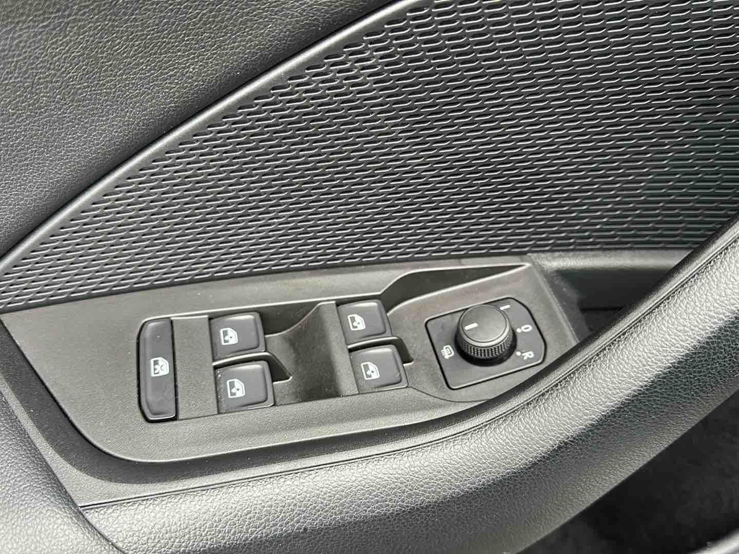 Skoda Octavia 1.5 16V TSI ACT - Samsaru's Car Outlet