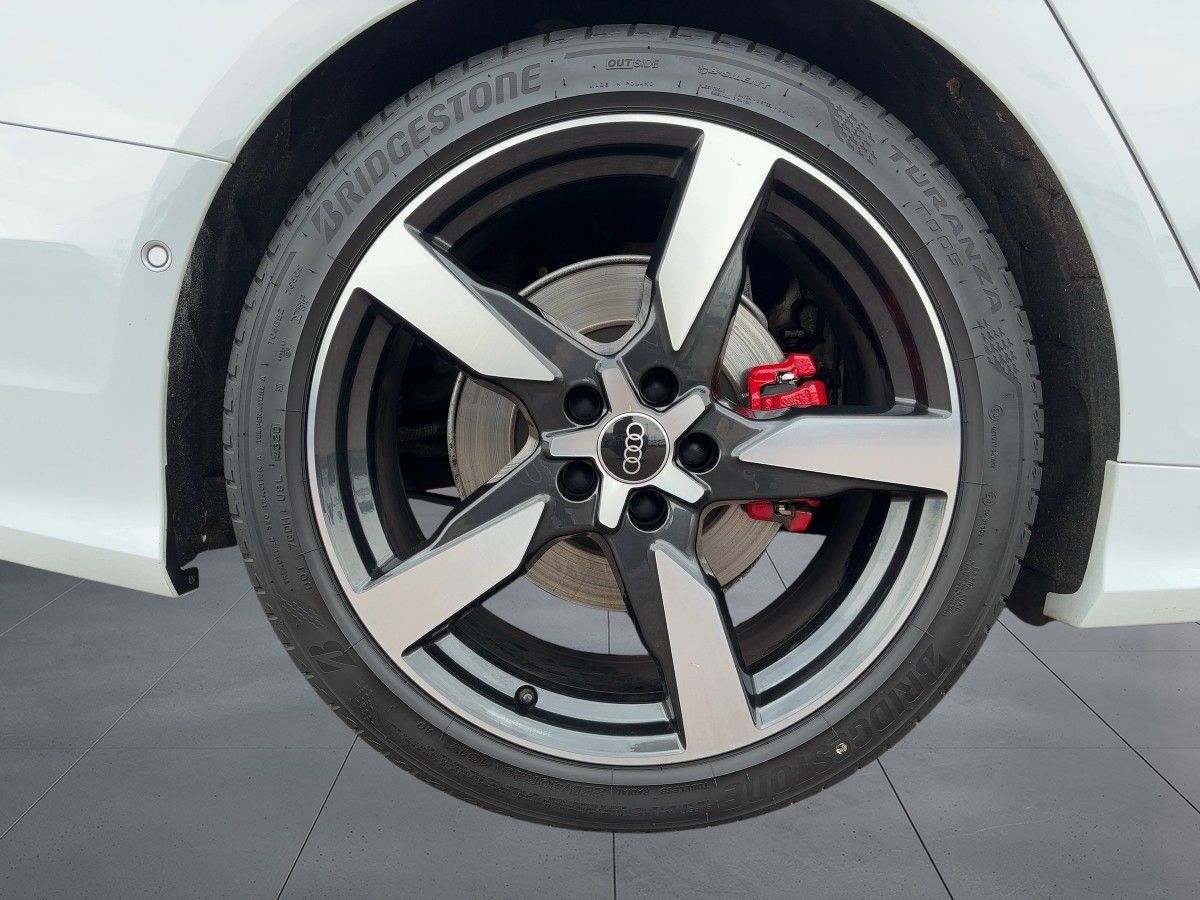 Audi A6 Avant 55 TFSI e Q. sport - Samsaru's Car Outlet