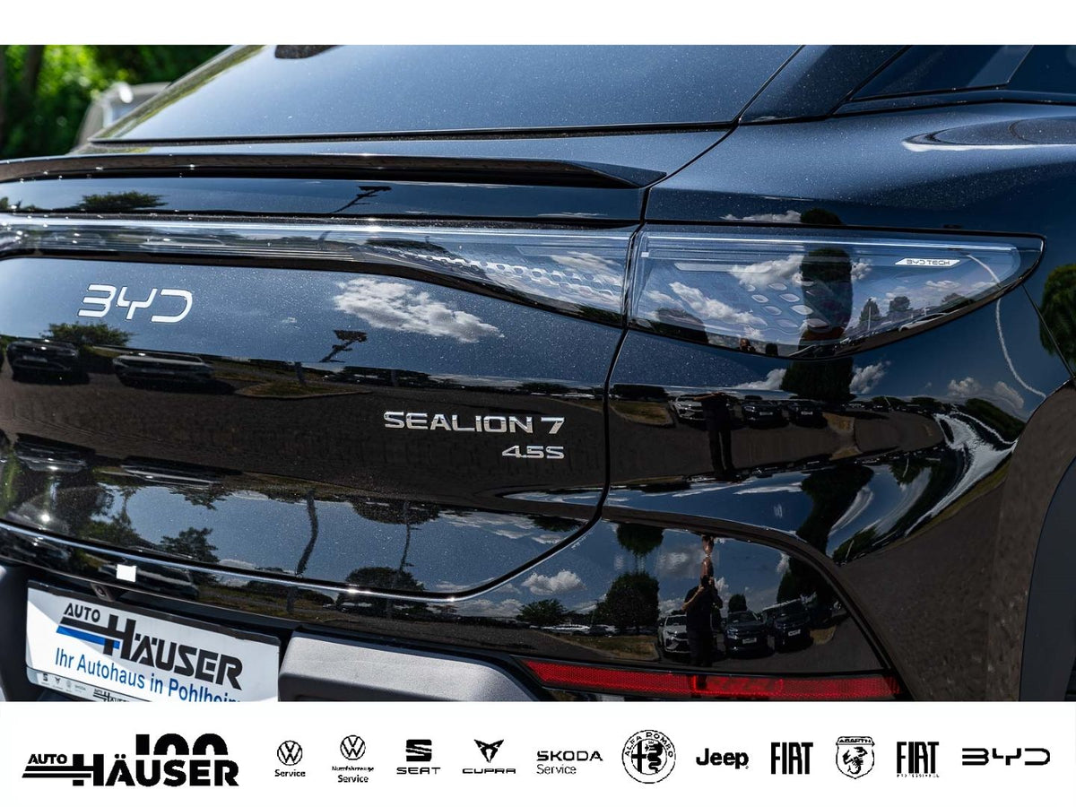 BYD Sealion 7