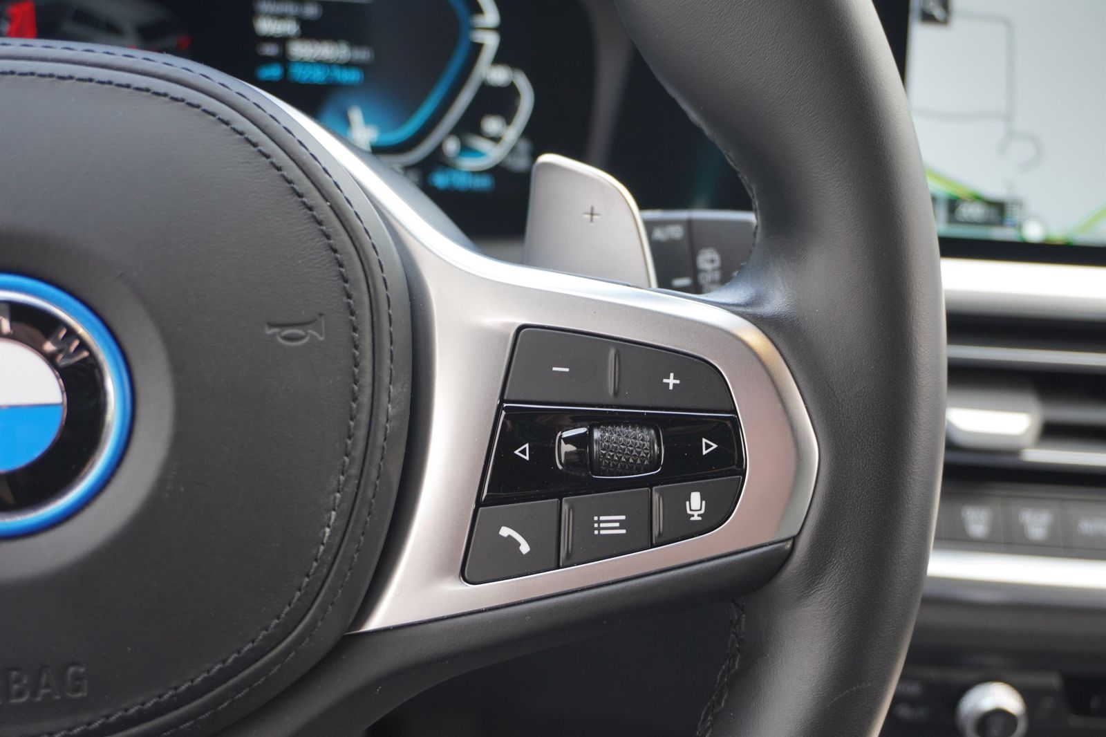 BMW 330e xDrive Touring M Sport - Samsaru's Car Outlet