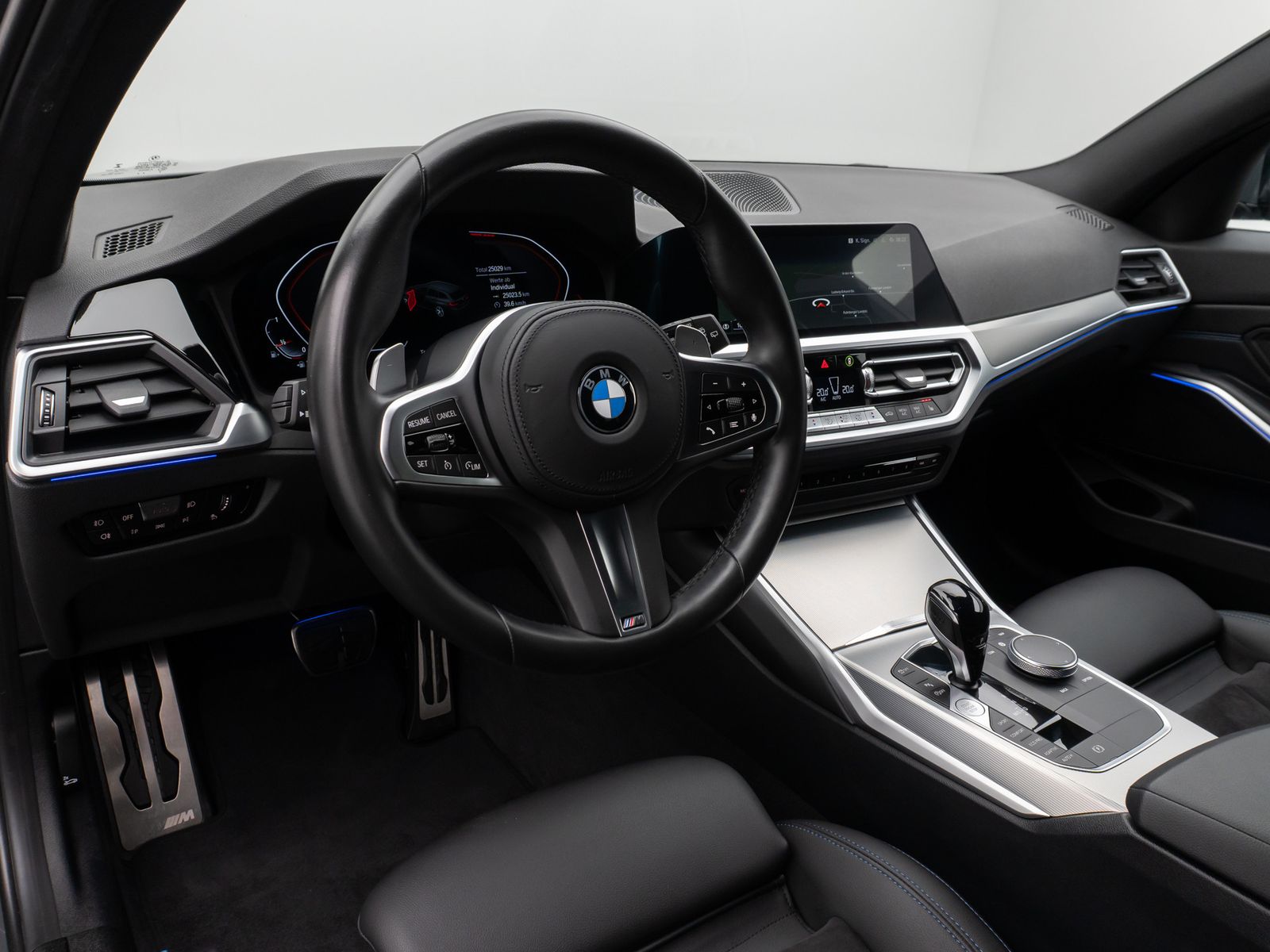 BMW 330i M Sport - Samsaru's Car Outlet