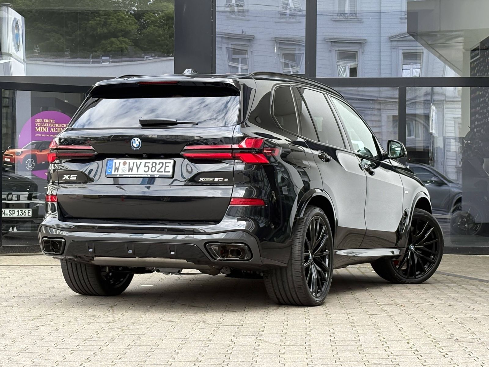 BMW X5 xDrive50e M Sport AHK PANO DA PROF PA PROF 22