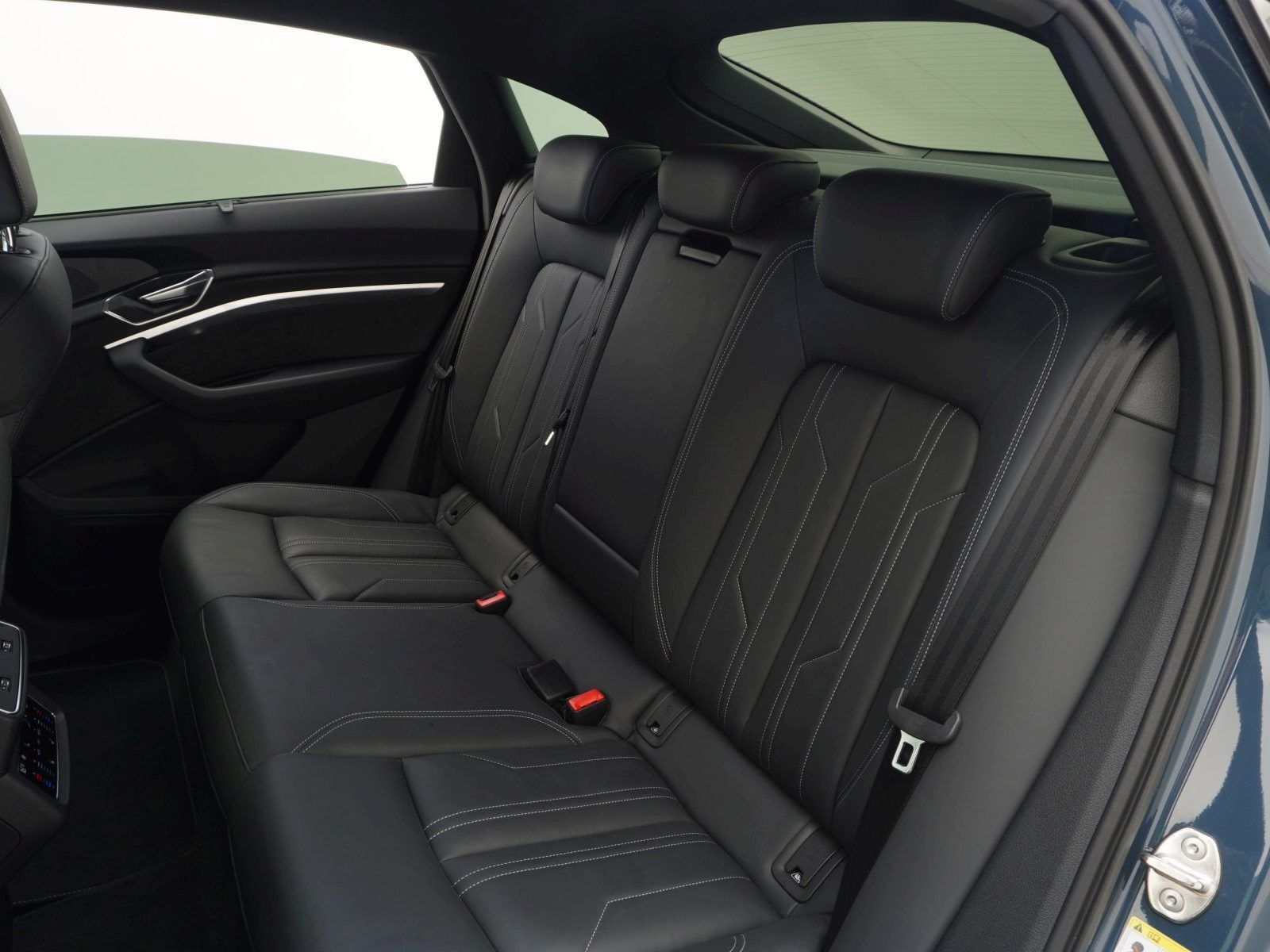 Audi e-tron Sportback 50 qu*S-LINE*MATRIX*HUD*AHK*NAV