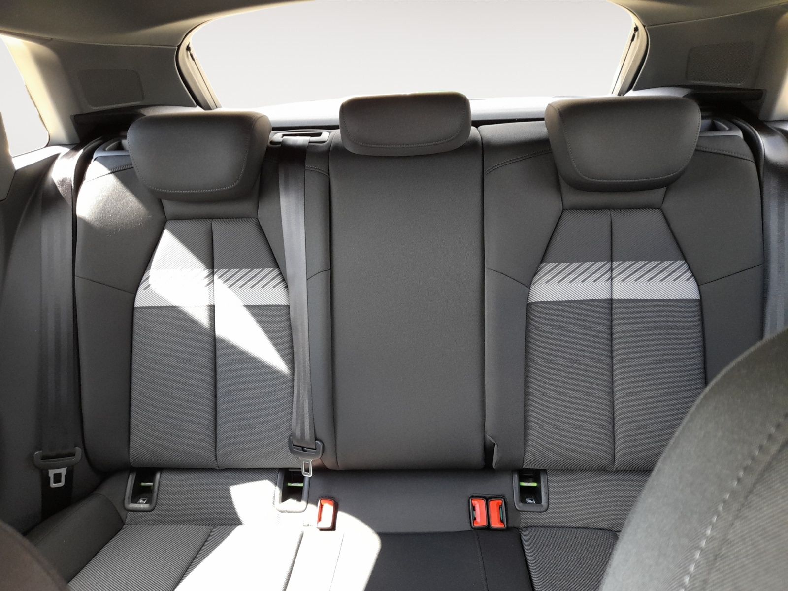 Audi A3 Sportback 45 TFSI S-Line 18'' LED SHZ Tempo