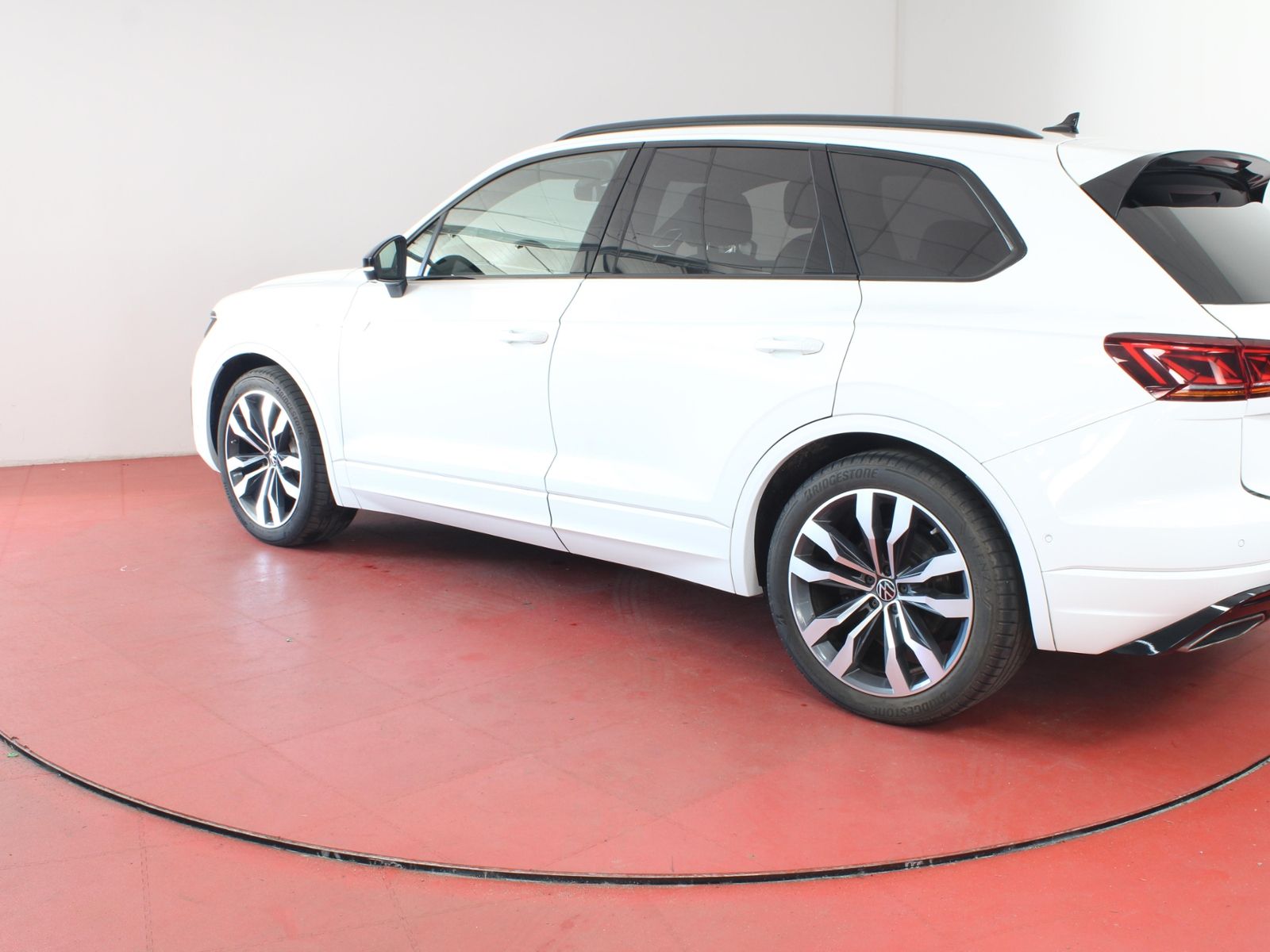 Volkswagen Touareg R-Line Black Style 3.0TDI 582,-ohne Anza