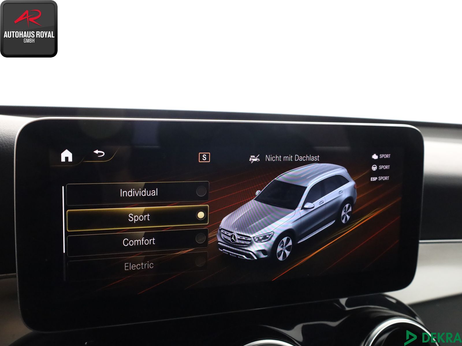 Mercedes-Benz GLC 300 e 3x AMG - Samsaru's Car Outlet