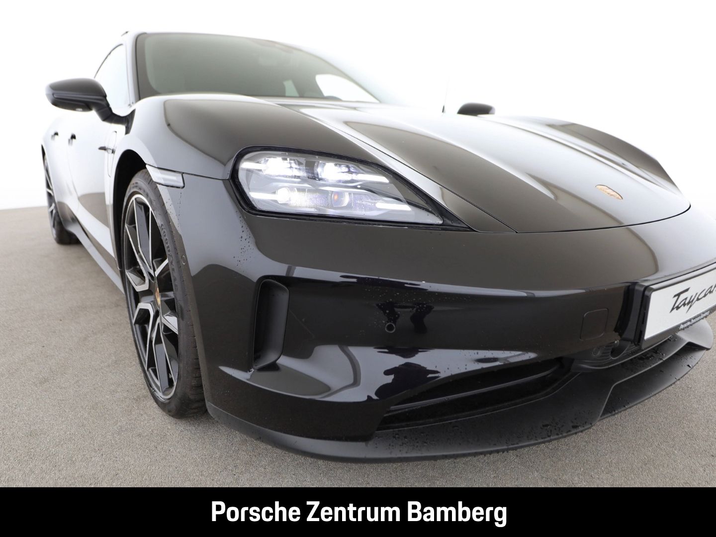 Porsche Taycan Sport Turismo/ Chrono/ BOSE/ Sitzbelüftun