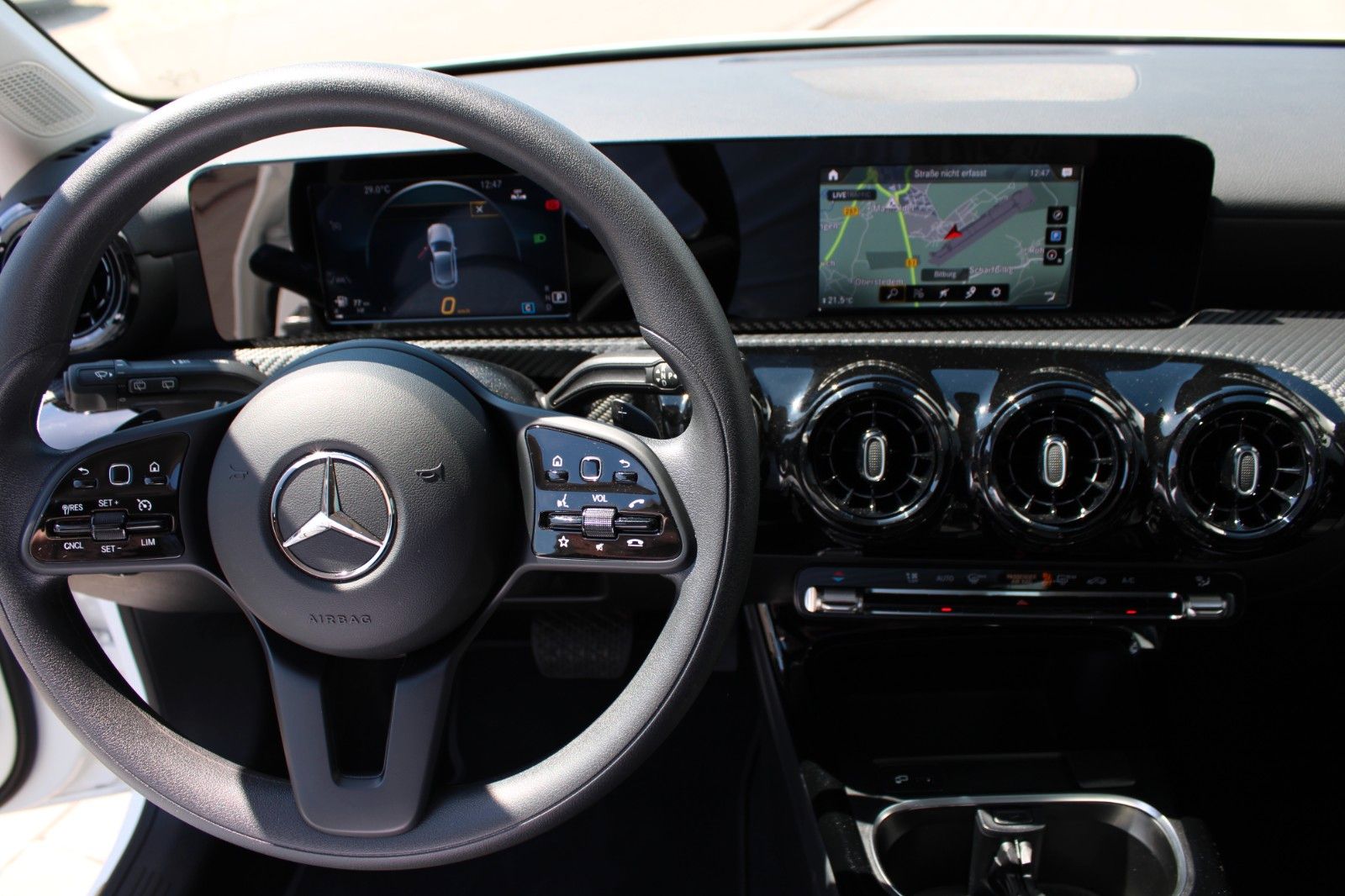 Mercedes-Benz A 200 - Samsaru's Car Outlet