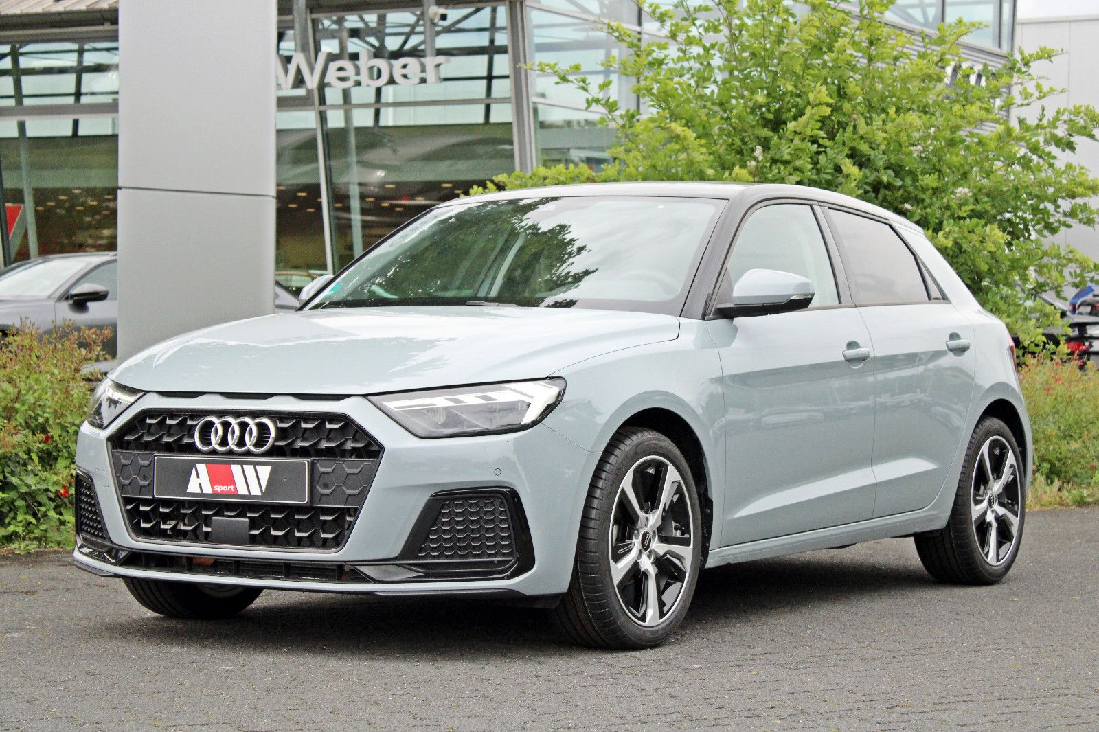 Audi A1 Sportback 25TFSI S-tronic BLACK - Samsaru's Car Outlet