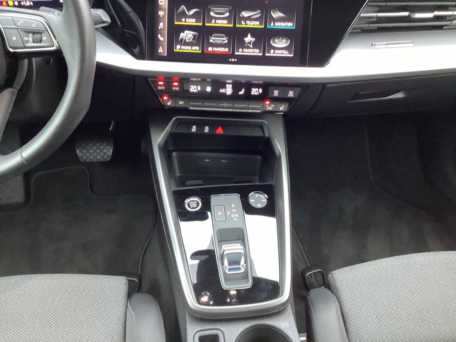 Audi A3 advanced 30 TFSI S tronic - Samsaru's Car Outlet
