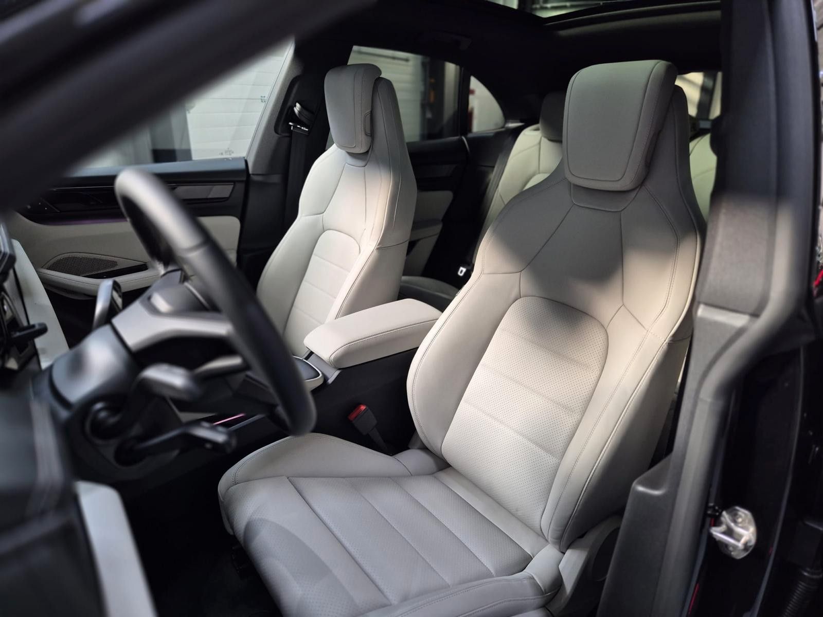 Porsche Macan 4 Electric