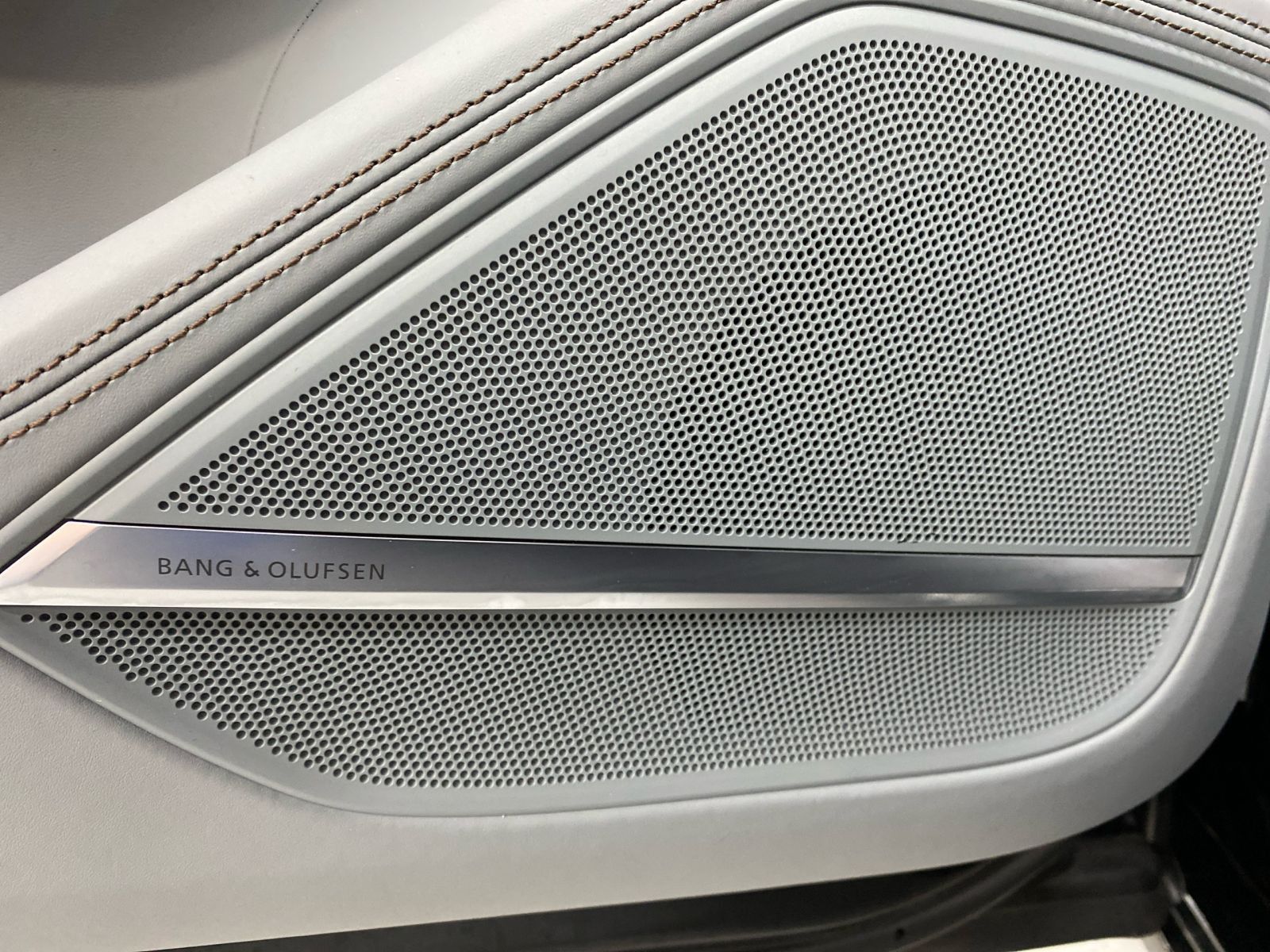 Audi A8 50 TDI - Samsaru's Car Outlet