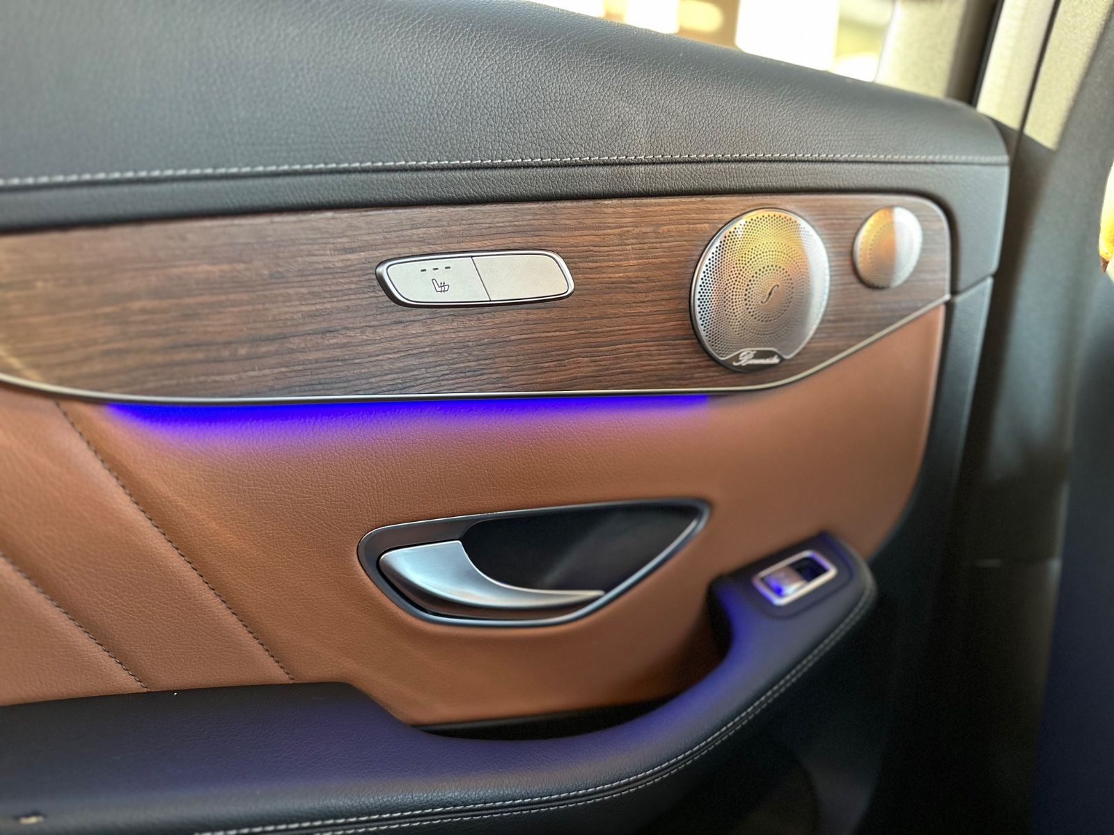 Mercedes-Benz GLC 300 d AMG 4M - Samsaru's Car Outlet