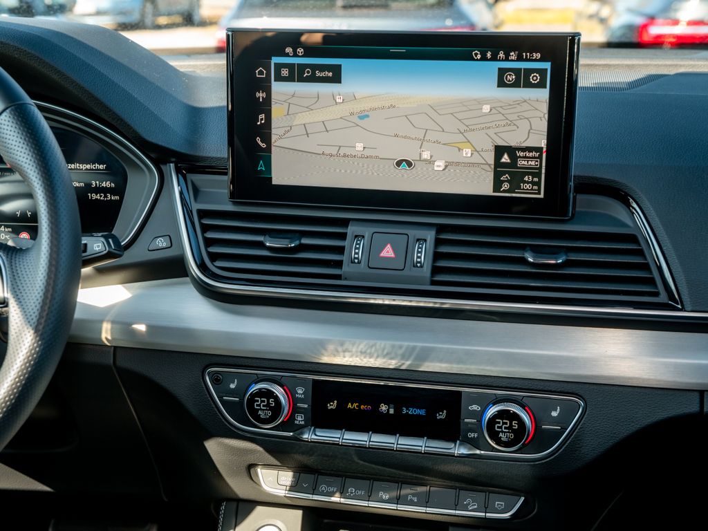 Audi Q5 45 TFSI - Samsaru's Car Outlet