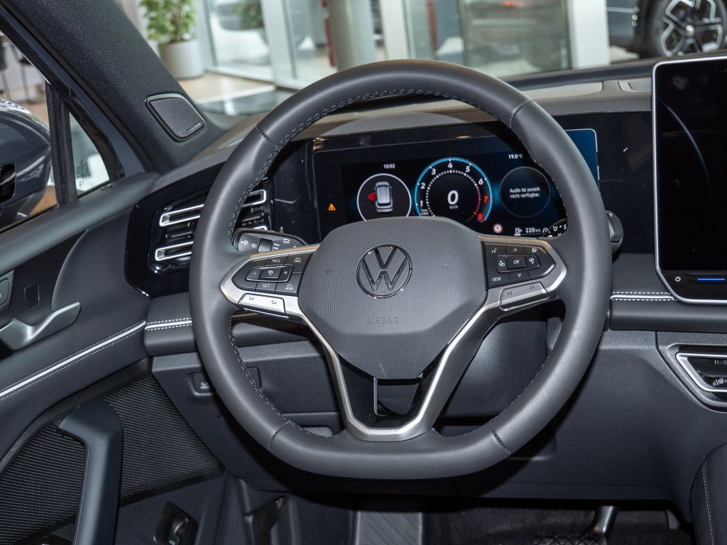 Volkswagen Tiguan 2.0TSI DSG Elegance 4x4 P-DACH LEDER H&K