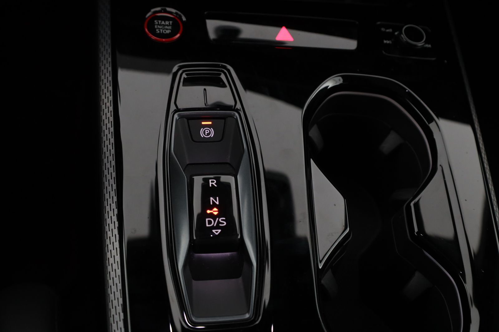 Audi A5 Avant e hybrid quattro S tronic S line | AHK