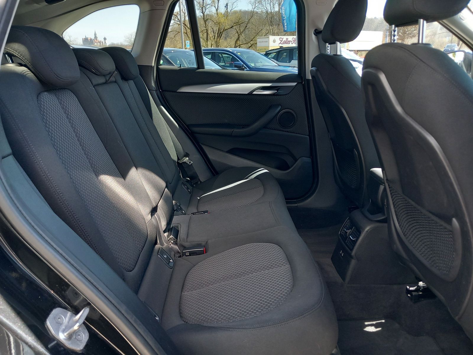 BMW X1 xDrive18d Aut. - Samsaru's Car Outlet