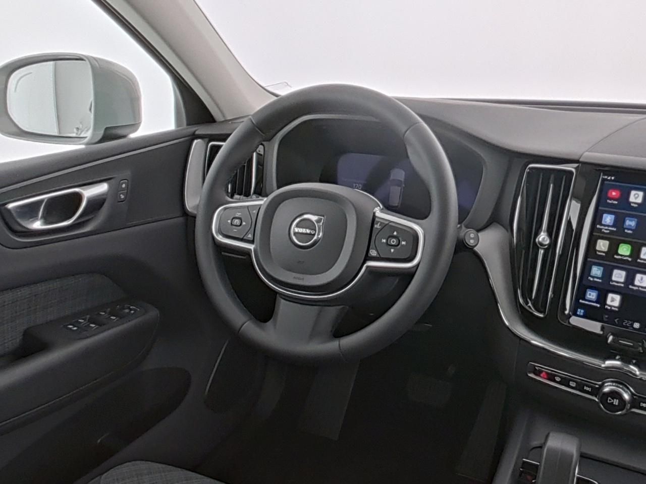 Volvo XC60 B4 Core - Samsaru's Car Outlet
