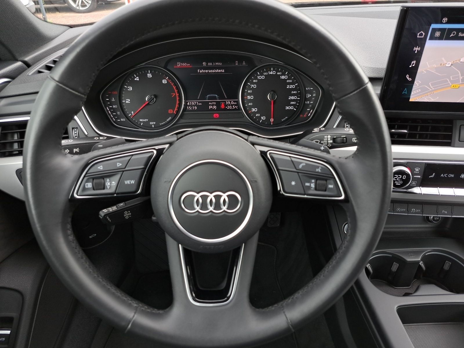 Audi A4 Avant advanced 40 TFSI S tronic - Samsaru's Car Outlet