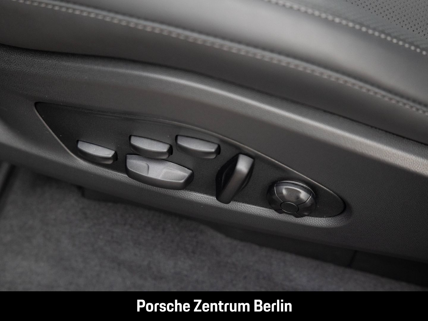 Porsche Macan Turbo LED-Matrix InnoDrive Rückfahrkamera