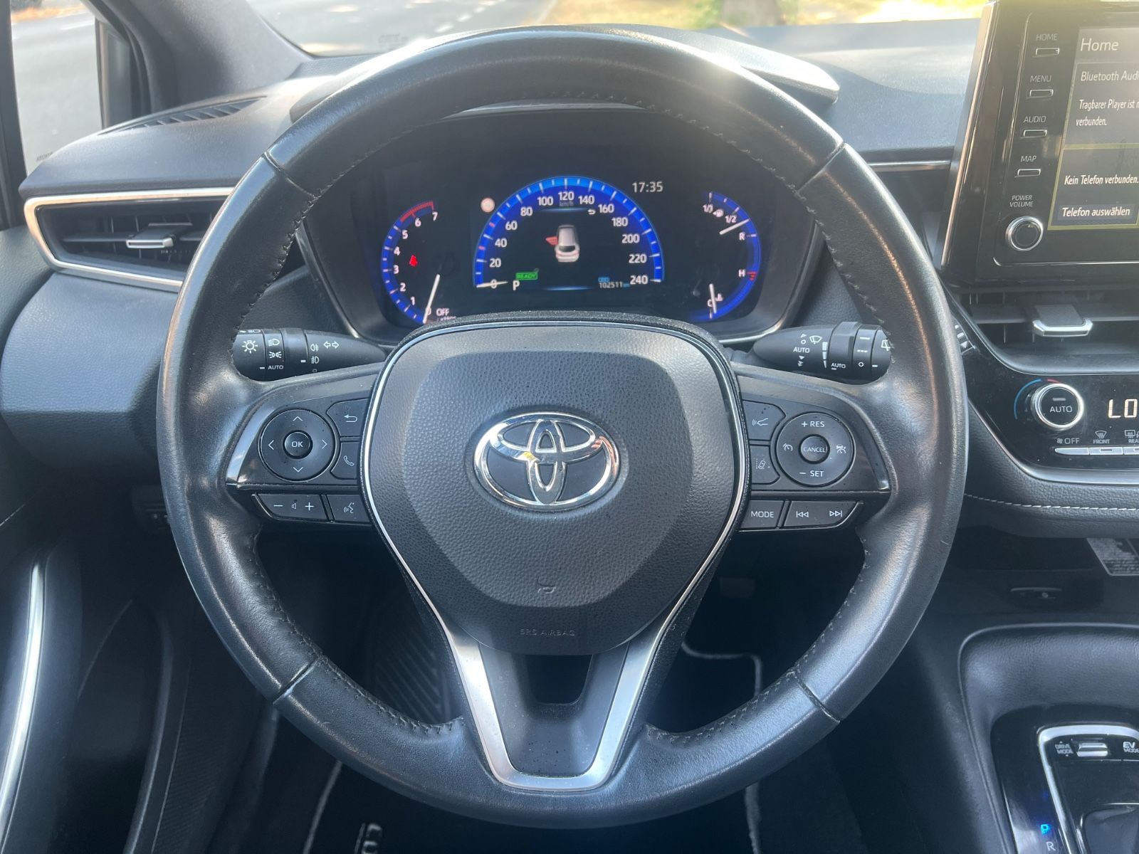 Toyota Corolla Touring Sports Hybrid Dynamic - Samsaru's Car Outlet