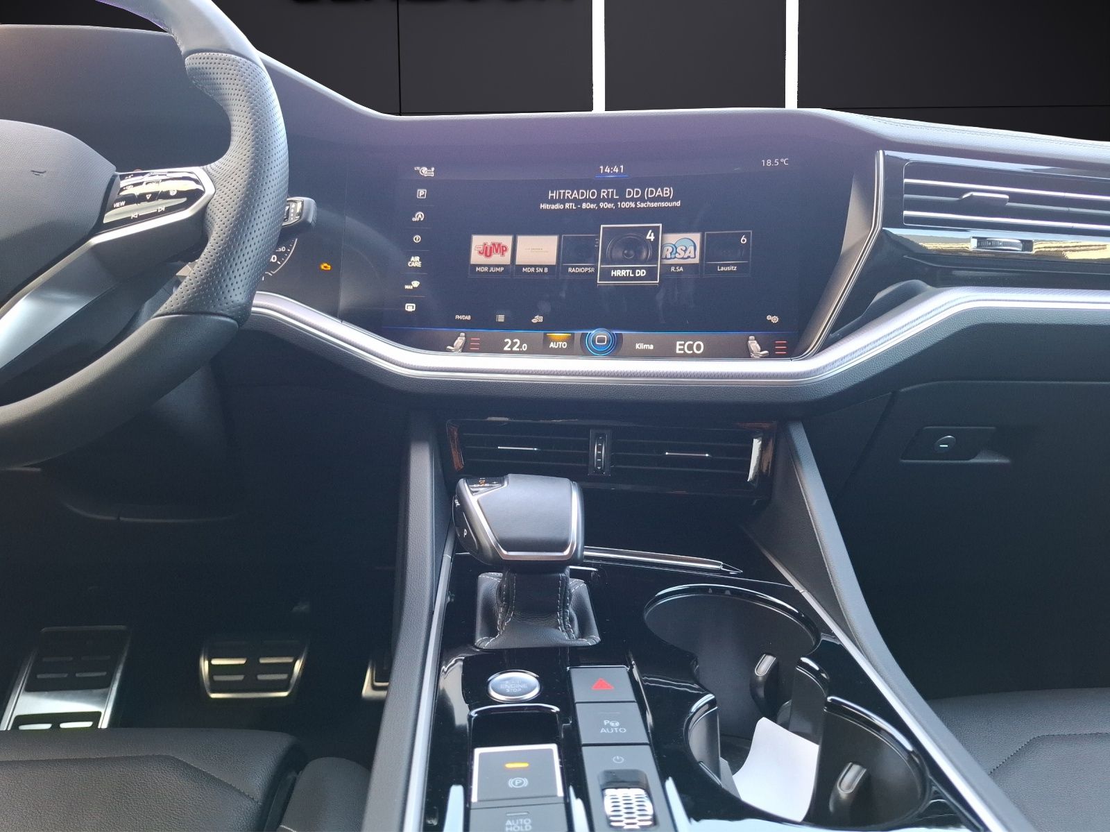 Volkswagen Touareg TDI R-Line 4M - Samsaru's Car Outlet
