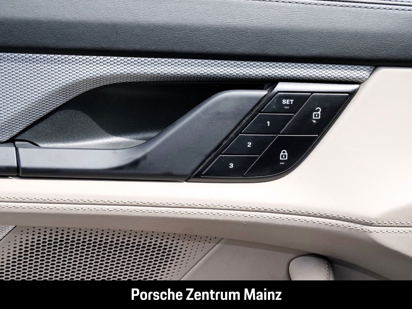 Porsche Taycan 4S HUD,Bose,Perf.+,Pano.,360*Kam.,PDLS+,