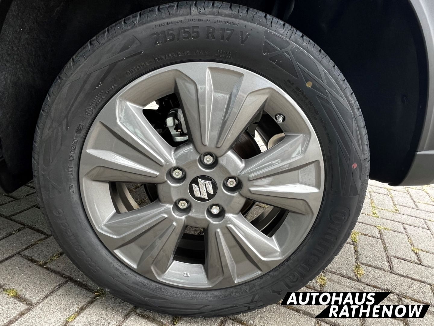 Suzuki Vitara 1.5 Hybrid Comfort 4x4 Allrad - Samsaru's Car Outlet