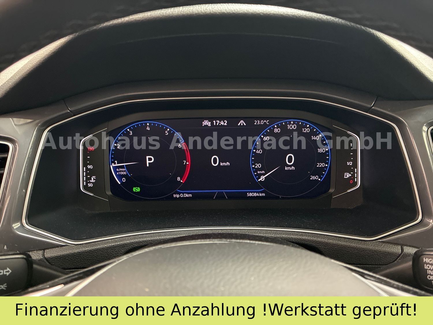 Volkswagen T-Roc Sport - Samsaru's Car Outlet