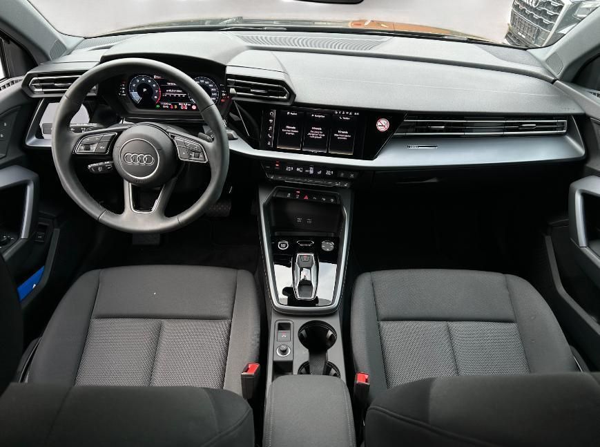 Audi A3 Limousine 30 TFSI SHZ/CarPlay/GRA/PDC