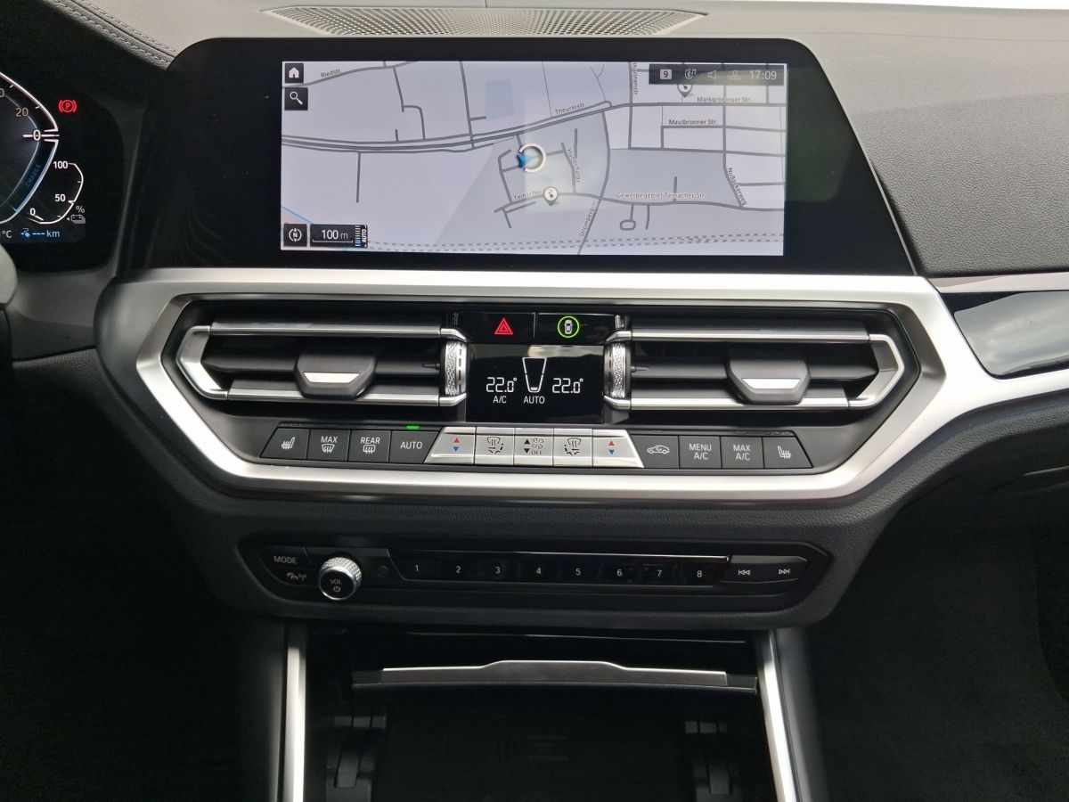 BMW 330e Lim Sport Line - Samsaru's Car Outlet