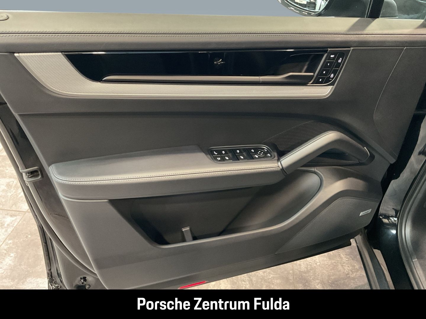 Porsche Cayenne E-Hybrid Coupe BOSE Panorama LED-Matrix