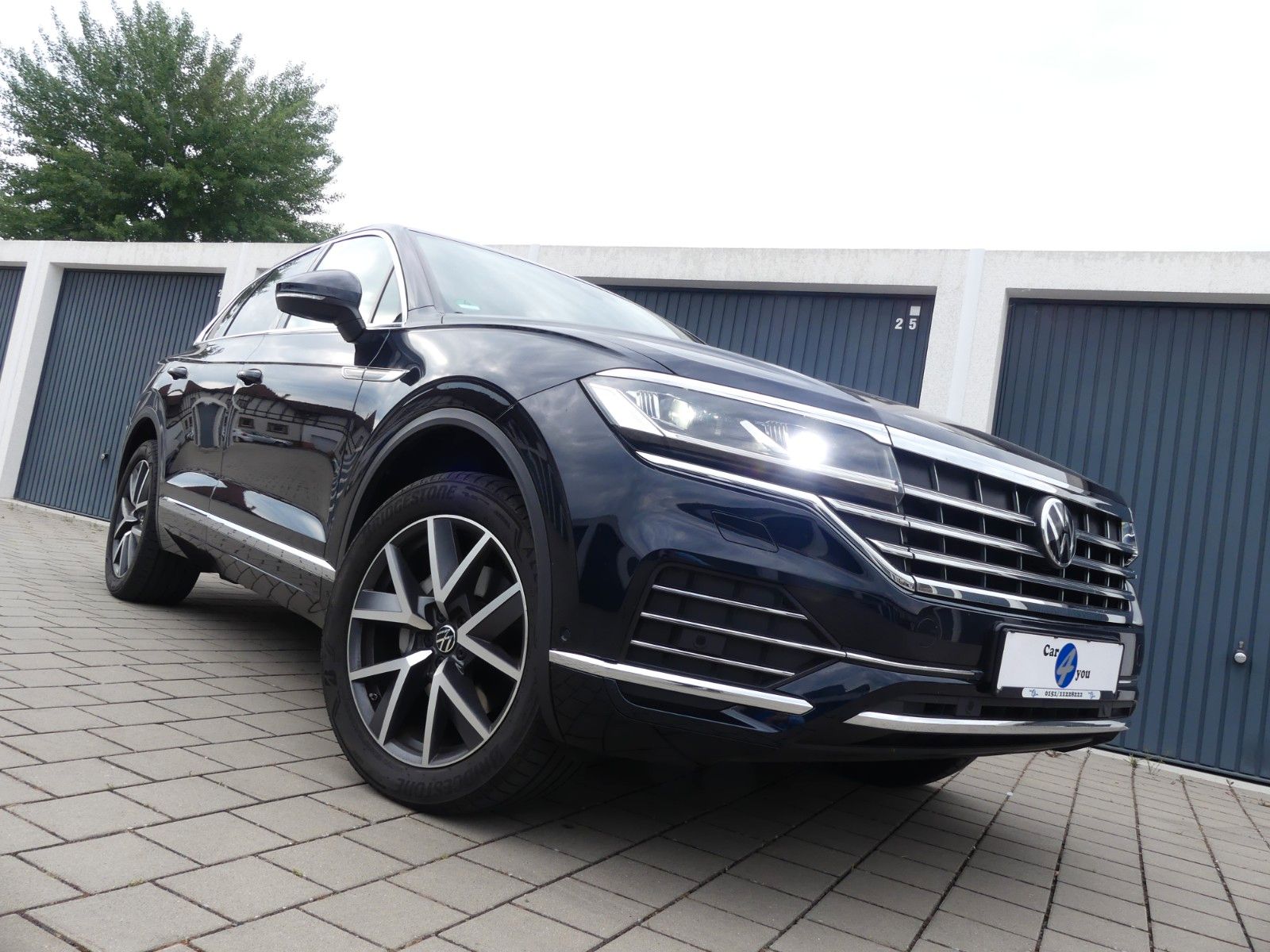 Volkswagen Touareg Elegance 4Motion - Samsaru's Car Outlet