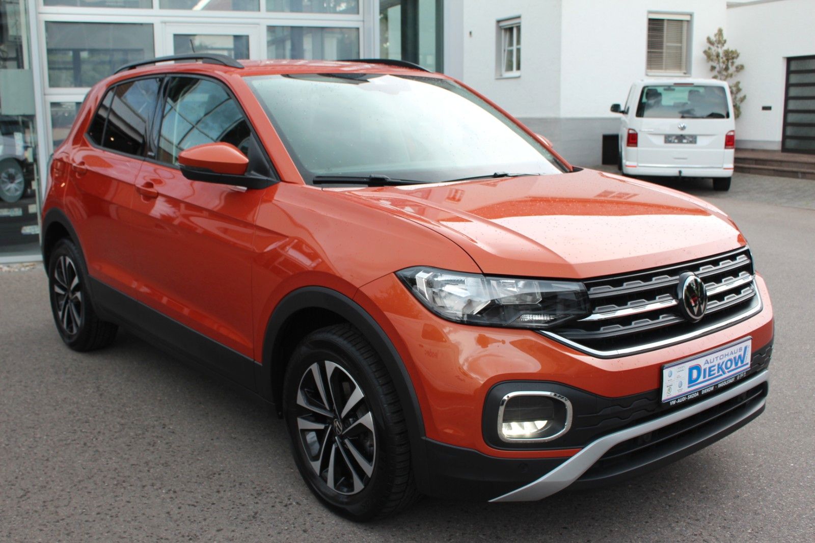 Volkswagen T-Cross United DSG - Samsaru's Car Outlet