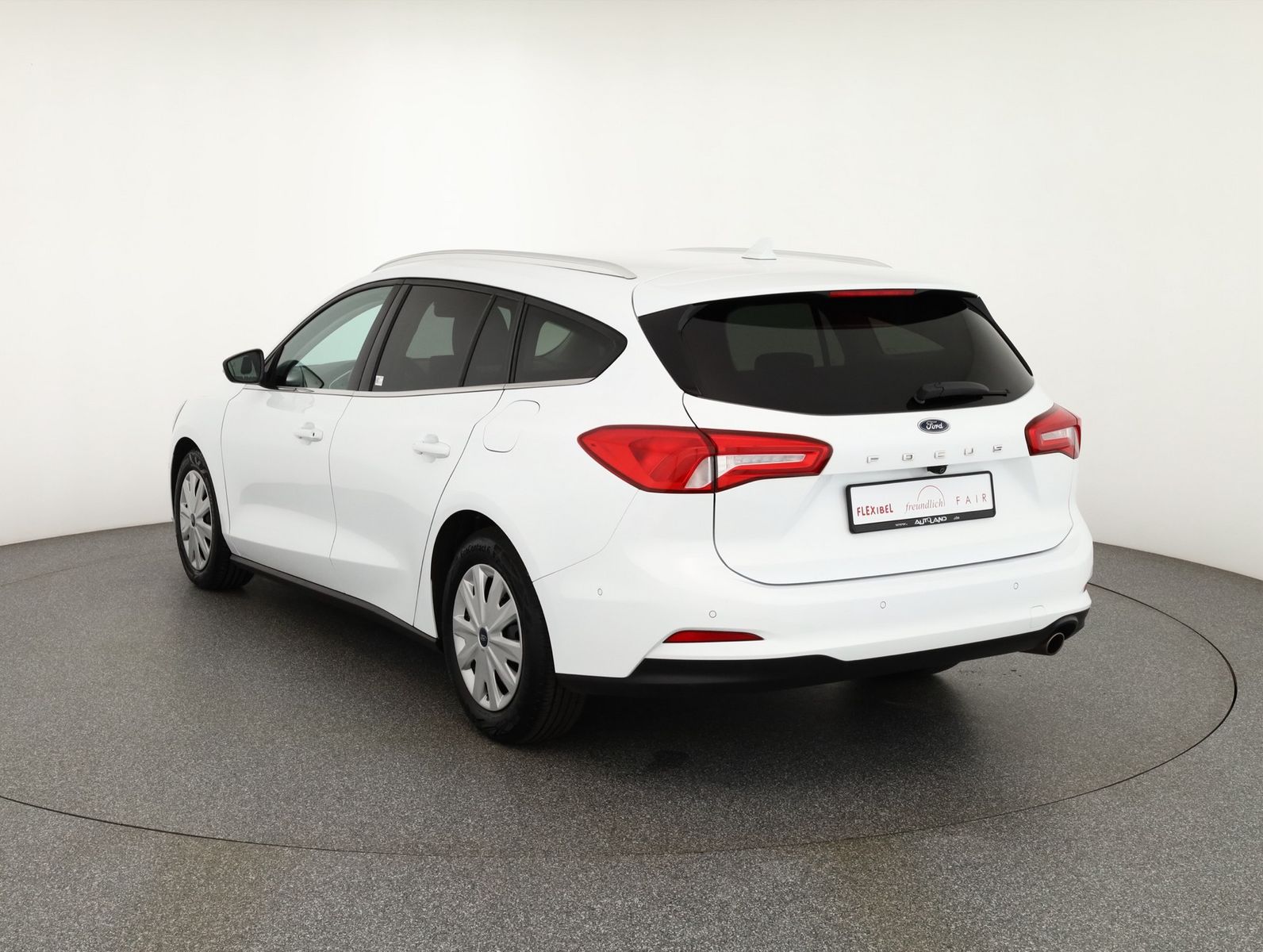 Ford Focus Turnier 2.0 EcoBlue Aut. - Samsaru's Car Outlet