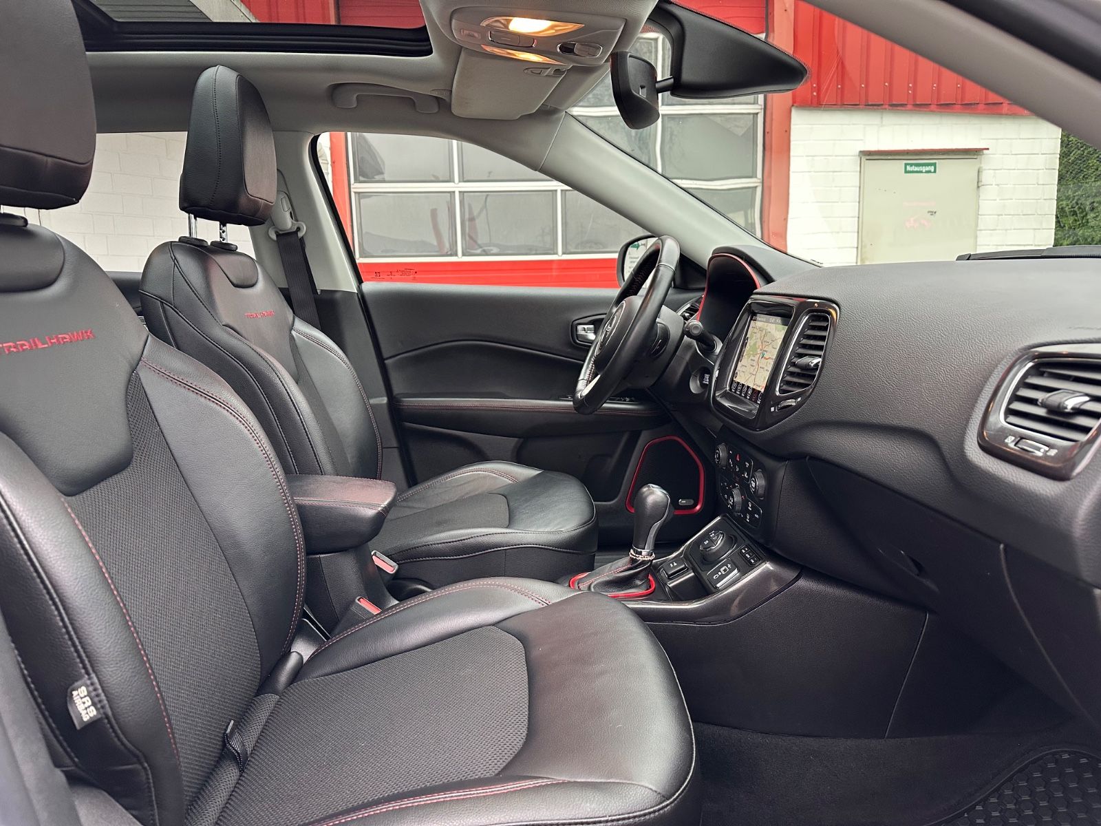 Jeep Compass Trailhawk Plug-In Hybrid 4WD/PANO/AHK