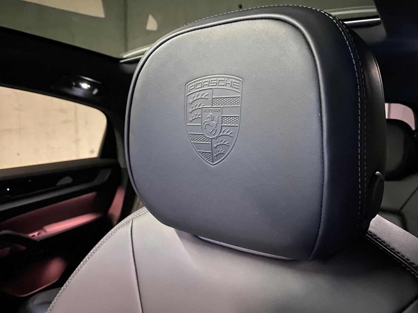 Porsche Cayenne E-Hybrid Coupe | Adaptive Luftfederung |