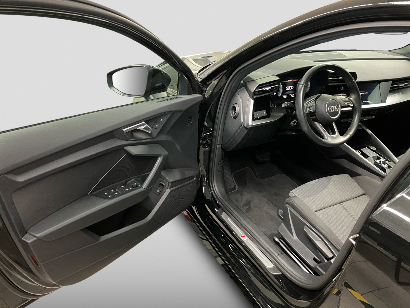 Audi A3 Sportback 45 TFSIe S line - Samsaru's Car Outlet