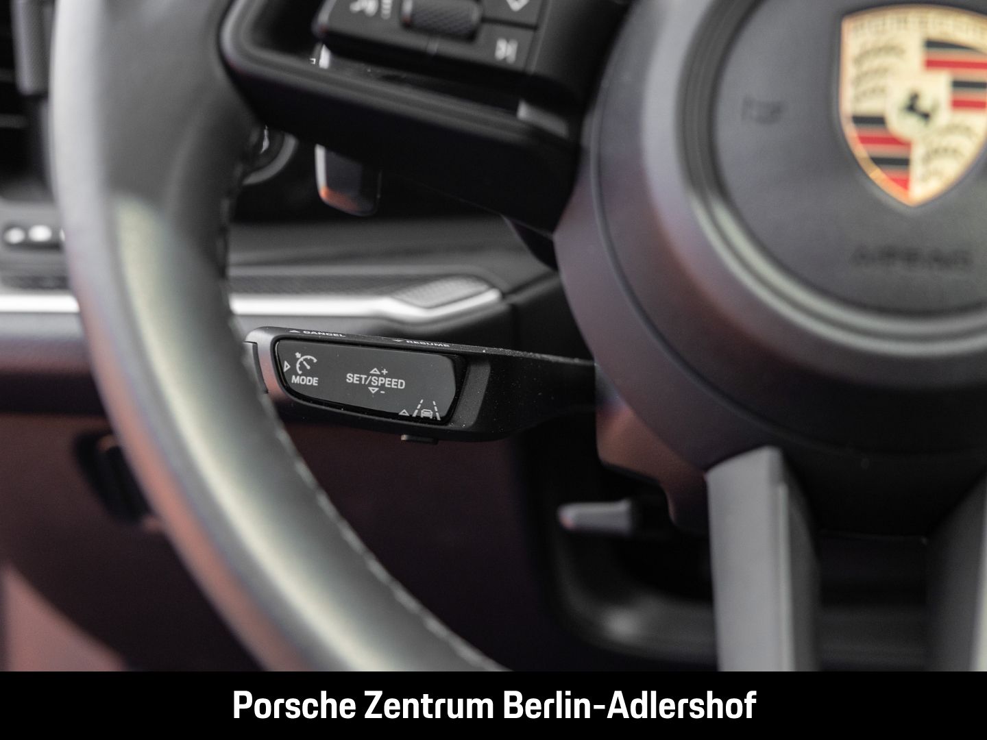 Porsche Cayenne E-Hybrid Coupe Luftfederung Panoramadach