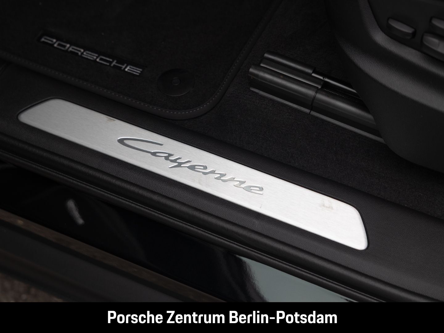 Porsche Cayenne E-Hybrid Coupe BOSE Sportabgasanlage LED
