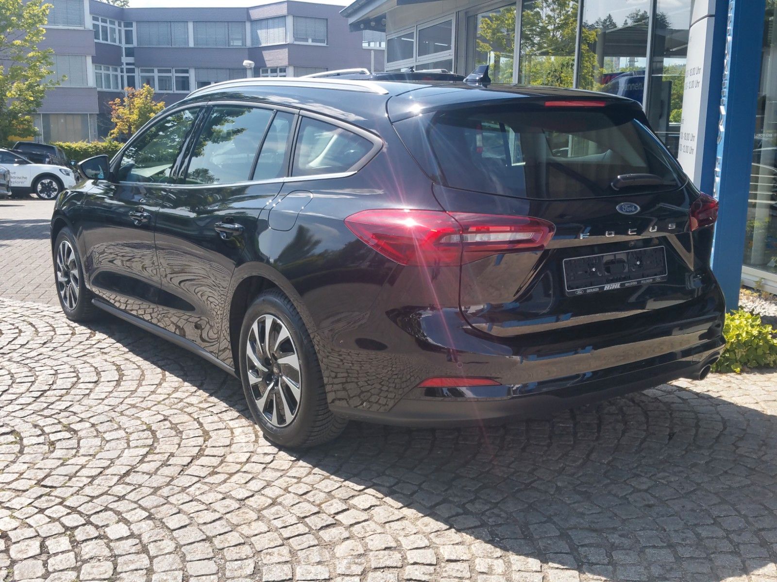 Ford Focus Turnier Navi Kamera AHK B&O iACC Winterp.