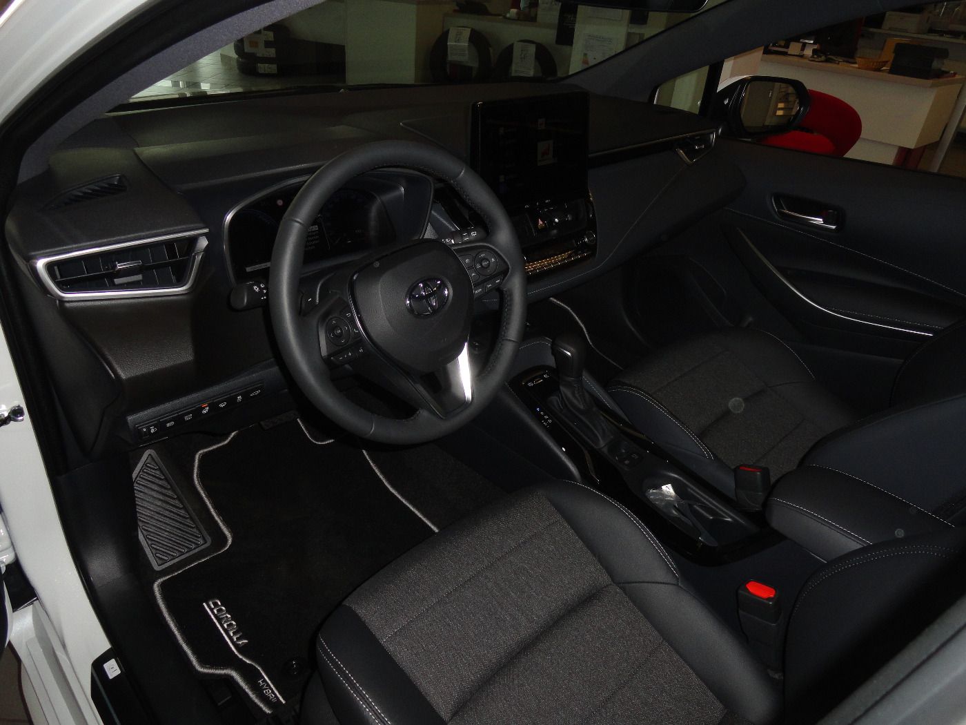 Toyota Corolla 2.0 l Hybrid TS. Teamplayer ACC+LED+Navi