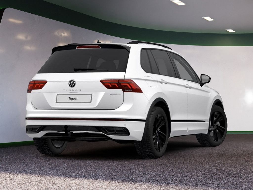 Volkswagen Tiguan R-Line eHybrid DSG - Samsaru's Car Outlet