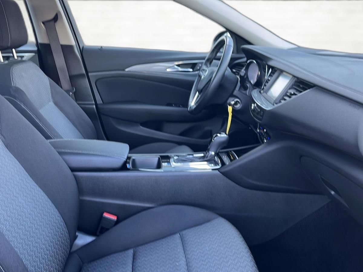 Opel Insignia 1.6 CDTI Edition - Samsaru's Car Outlet