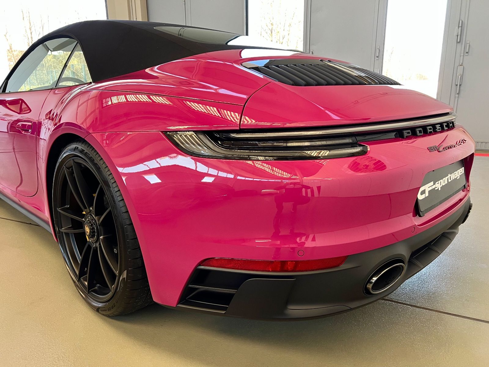 Porsche 992.1  4 GTS CABRIO PTS  LIFT HAL PCCB ExcManu