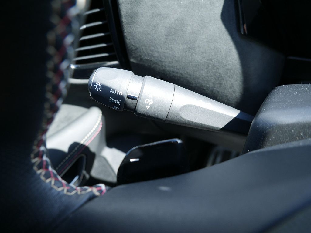 DS Automobiles DS 4 PureTech 130 Performance Line+ MATRIX-LED