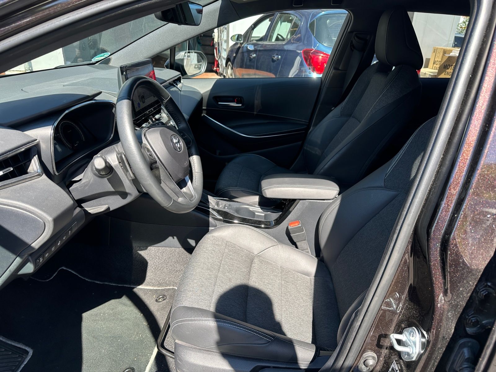 Toyota Corolla 2.0 - Samsaru's Car Outlet