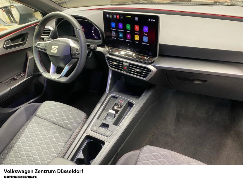 Seat Leon ST 2.0 TDI DSG AHK Navi Kamera Sitzheiz