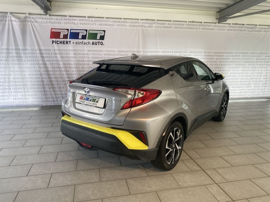 Toyota C-HR Hybrid - Samsaru's Car Outlet