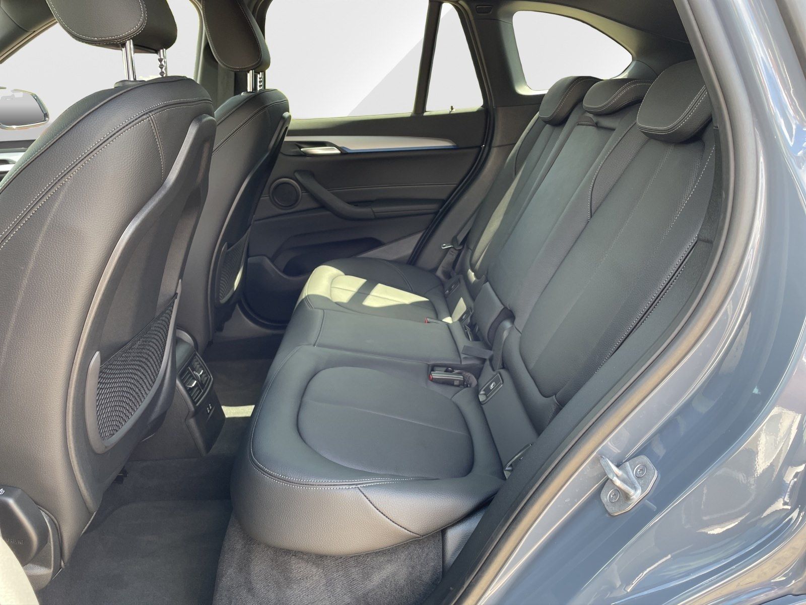 BMW X1 xDrive25e M Sport - Samsaru's Car Outlet